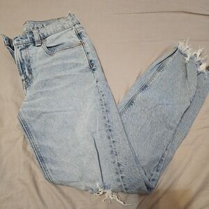 Size 2 American Eagle 90's Skinny Women's High-Waisted Distressed Jeans Blue